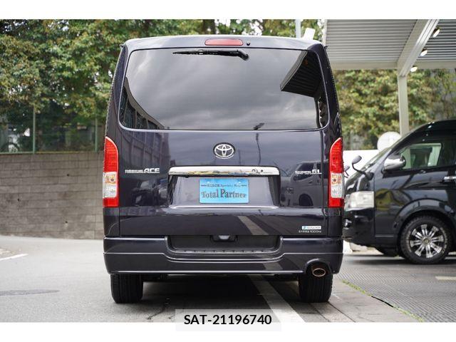 Toyota REGIUSACE VAN 2017-06 6017036-14
