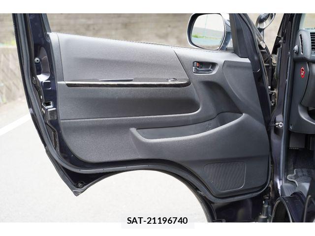 Toyota REGIUSACE VAN 2017-06 6017036-18