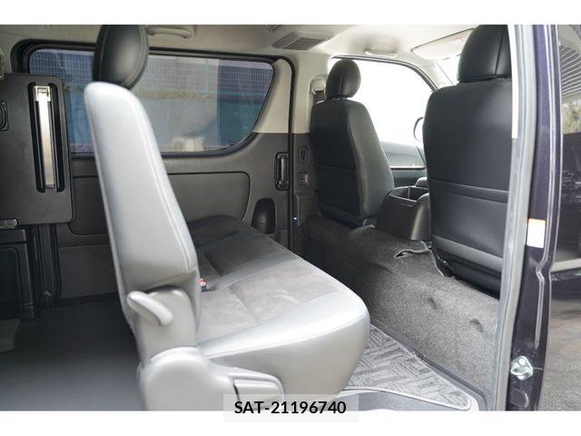 Toyota REGIUSACE VAN 2017-06 6017036-24