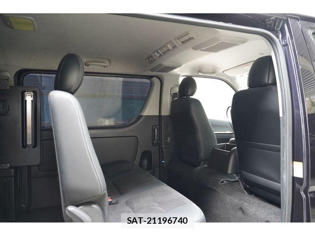 Toyota REGIUSACE VAN 2017-06 6017036-25