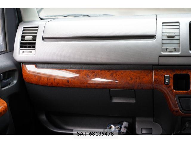Toyota REGIUSACE VAN 2005-03 6017055-22