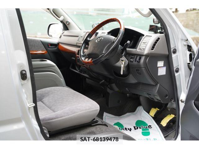 Toyota REGIUSACE VAN 2005-03 6017055-23