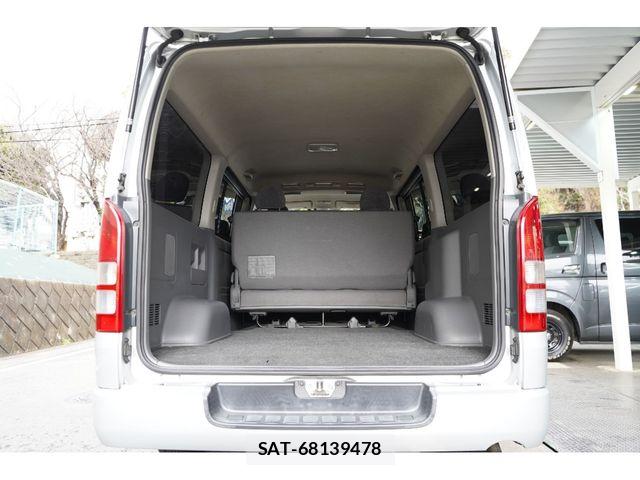 Toyota REGIUSACE VAN 2005-03 6017055-29