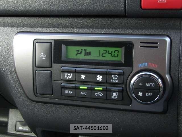 Toyota REGIUSACE VAN 2018-12 6017037-10