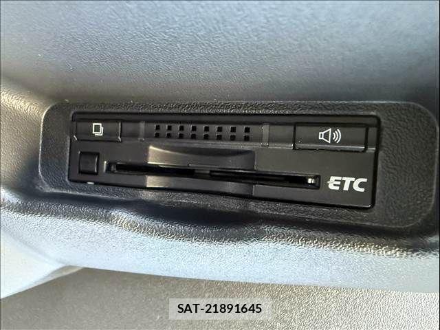 Toyota REGIUSACE VAN 2016-07 6017040-17