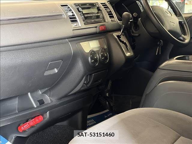 Toyota REGIUSACE VAN 2011-06 6218954-9
