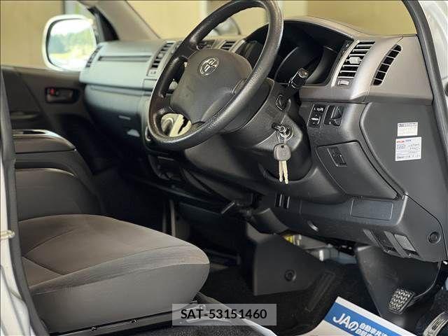 Toyota REGIUSACE VAN 2011-06 6218954-8