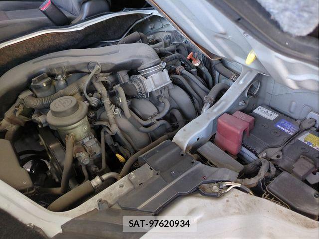 Toyota REGIUSACE VAN 2012-04 6502602-24