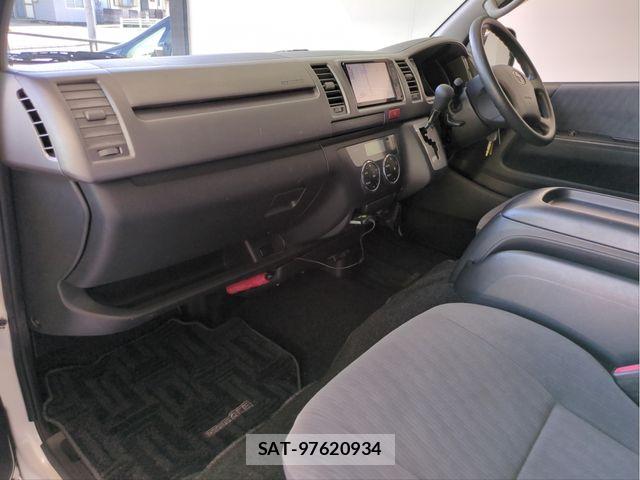 Toyota REGIUSACE VAN 2012-04 6502602-2