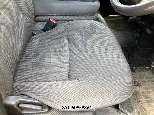 Toyota REGIUSACE VAN 2015-04 6614437-18