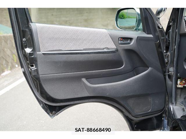 Toyota REGIUSACE VAN 2008-10 6614436-18