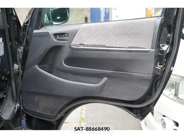 Toyota REGIUSACE VAN 2008-10 6614436-19