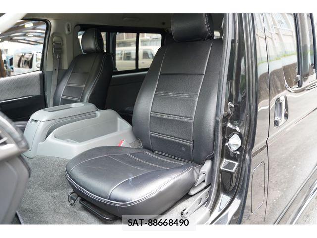 Toyota REGIUSACE VAN 2008-10 6614436-28