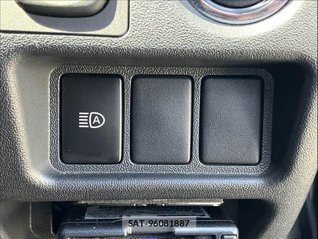 Toyota REGIUSACE VAN 2018-12 6816877-17