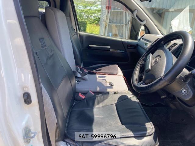 Toyota REGIUSACE VAN 2004-10 6911954-16