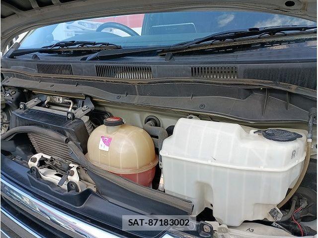 Toyota REGIUSACE VAN 2015-02 7060443-11