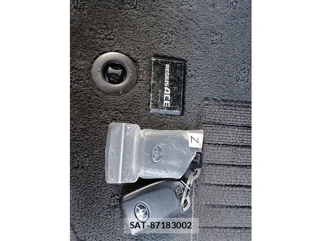 Toyota REGIUSACE VAN 2015-02 7060443-13