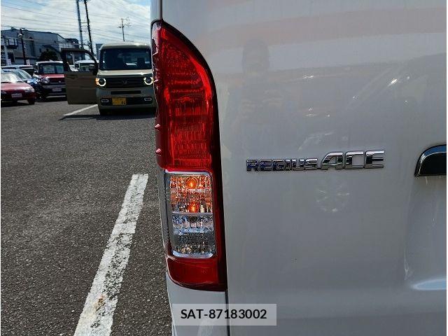 Toyota REGIUSACE VAN 2015-02 7060443-20