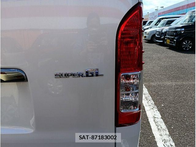 Toyota REGIUSACE VAN 2015-02 7060443-21
