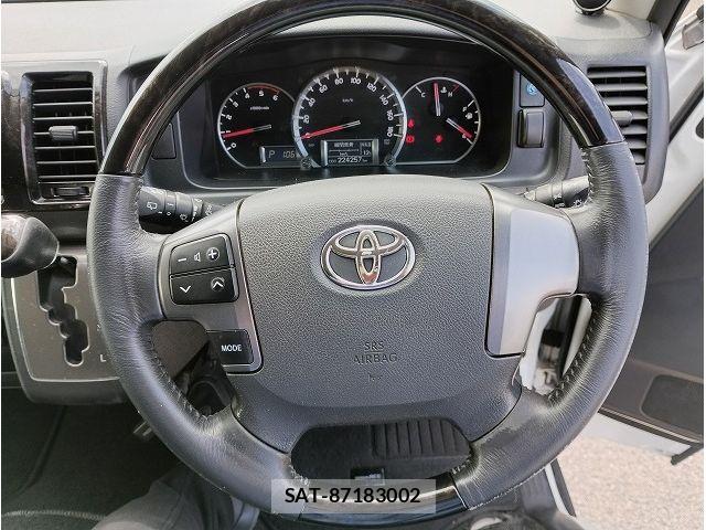 Toyota REGIUSACE VAN 2015-02 7060443-7