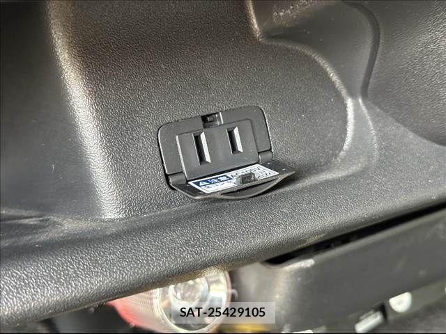 Toyota REGIUSACE VAN 2019-04 7060437-18