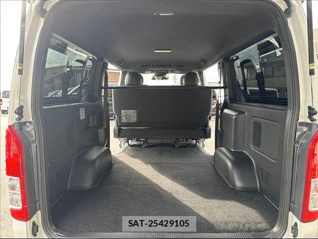 Toyota REGIUSACE VAN 2019-04 7060437-19