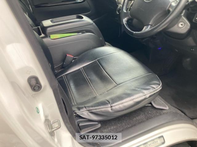 Toyota REGIUSACE VAN 2013-07 7224184-16