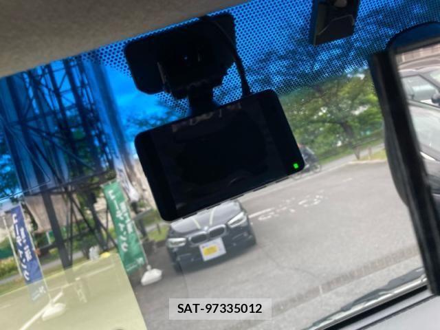 Toyota REGIUSACE VAN 2013-07 7224184-23
