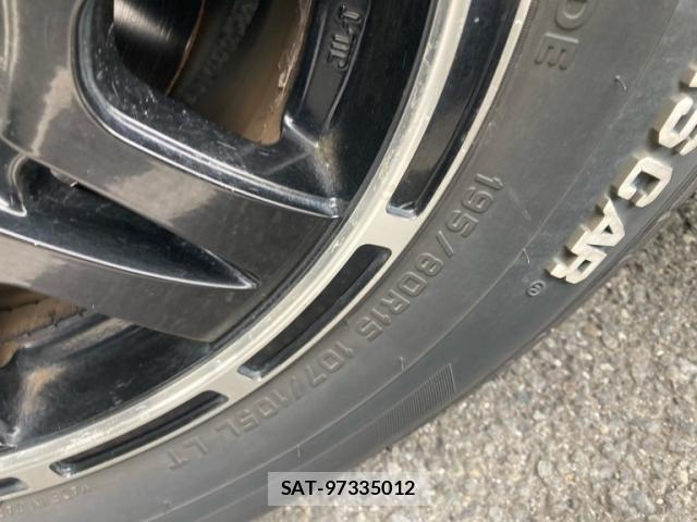 Toyota REGIUSACE VAN 2013-07 7224184-8