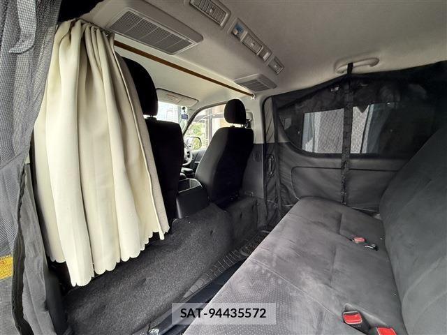 Toyota REGIUSACE VAN 2014-02 7224179-18