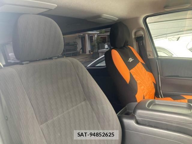 Toyota REGIUSACE VAN 2012-11 7272816-8