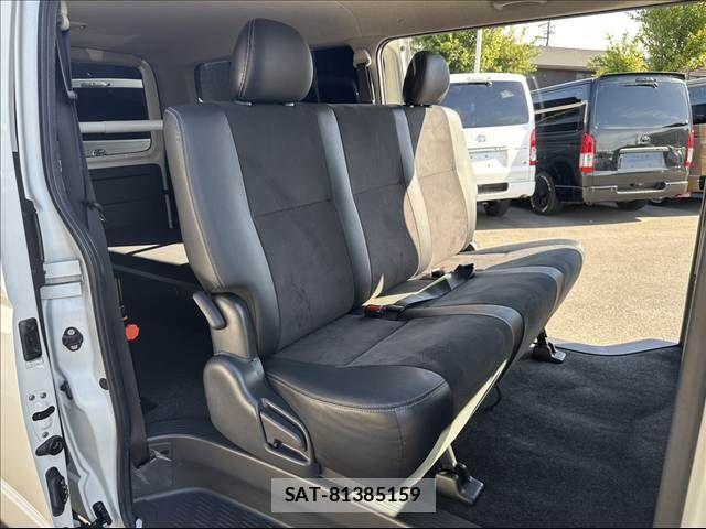 Toyota REGIUSACE VAN 2017-02 7329699-7
