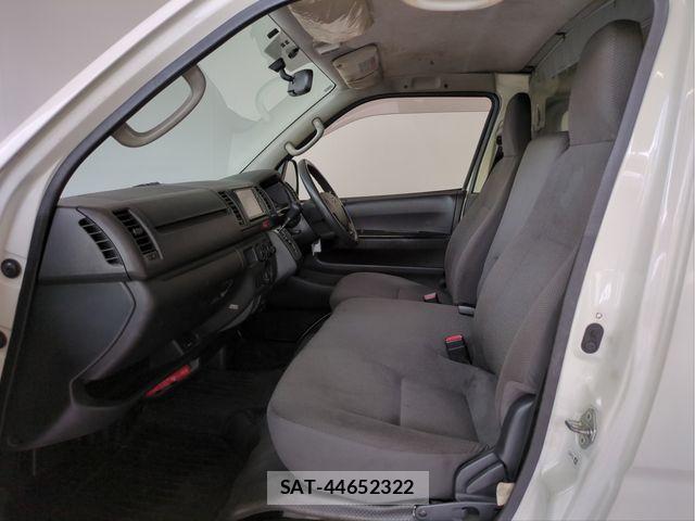 Toyota REGIUSACE VAN 2015-12 7329701-3