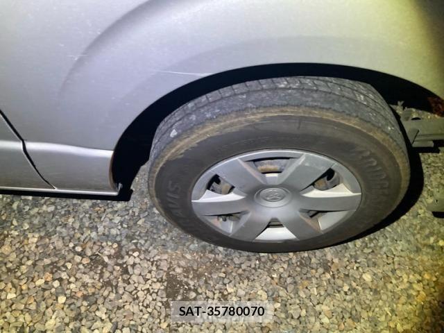 Toyota REGIUSACE VAN 2013-11 7329702-12