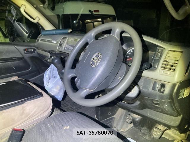 Toyota REGIUSACE VAN 2013-11 7329702-14