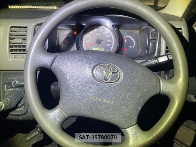Toyota REGIUSACE VAN 2013-11 7329702-18