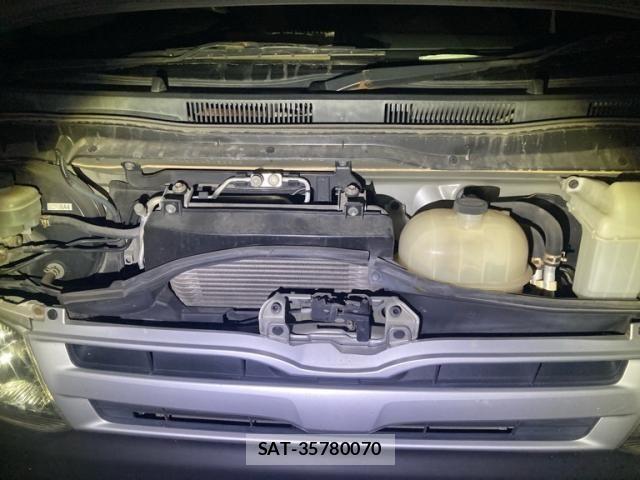 Toyota REGIUSACE VAN 2013-11 7329702-6