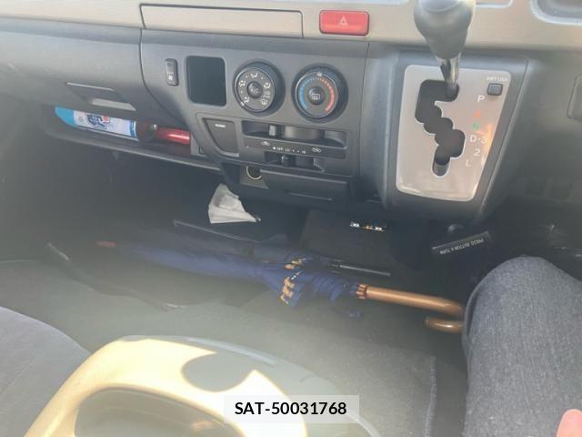 Toyota REGIUSACE VAN 2006-02 7457278-17