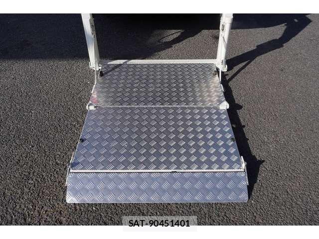Toyota REGIUSACE VAN 2018-08 7562739-18
