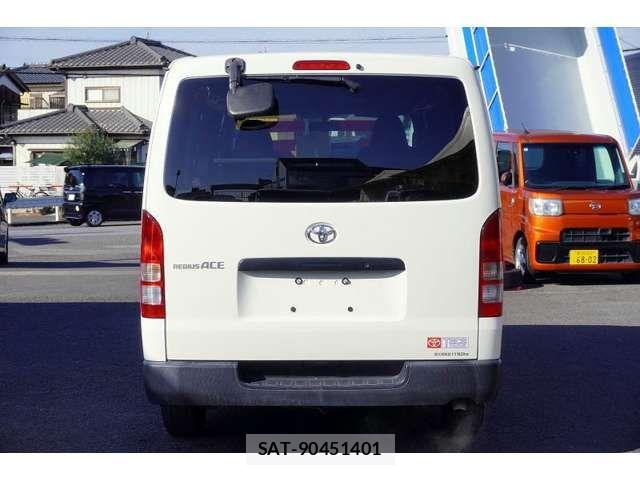 Toyota REGIUSACE VAN 2018-08 7562739-3