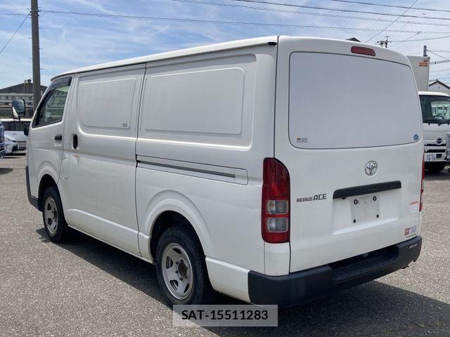 Toyota REGIUSACE VAN 2019-08 7727855-1