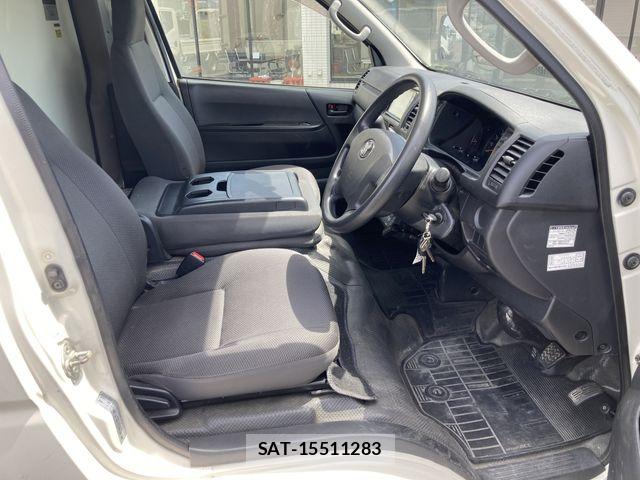 Toyota REGIUSACE VAN 2019-08 7727855-2