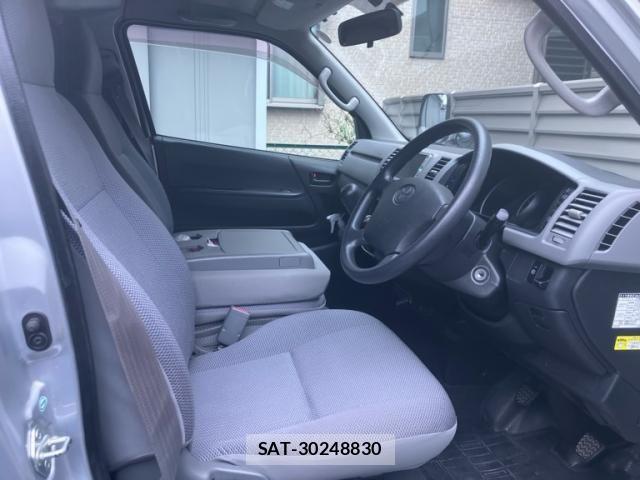 Toyota REGIUSACE VAN 2006-09 7727854-11