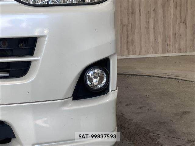 Toyota REGIUSACE VAN 2011-06 7963558-25