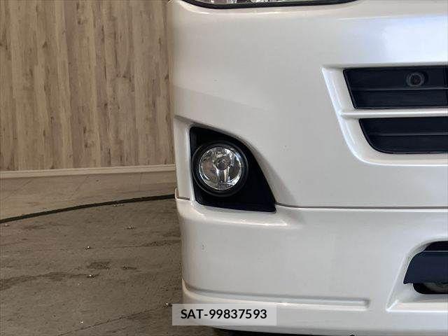 Toyota REGIUSACE VAN 2011-06 7963558-26