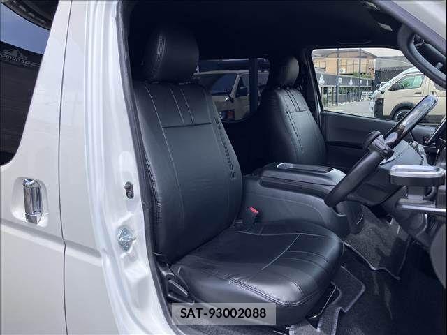 Toyota REGIUSACE VAN 2019-07 8037902-6