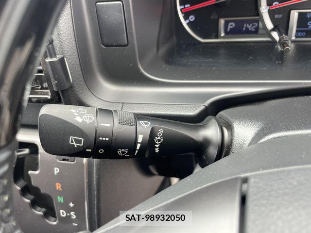 Toyota REGIUSACE VAN 2017-01 8075330-24