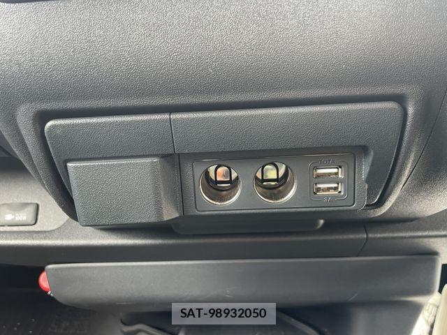 Toyota REGIUSACE VAN 2017-01 8075330-27