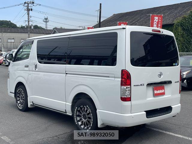 Toyota REGIUSACE VAN 2017-01 8075330-2