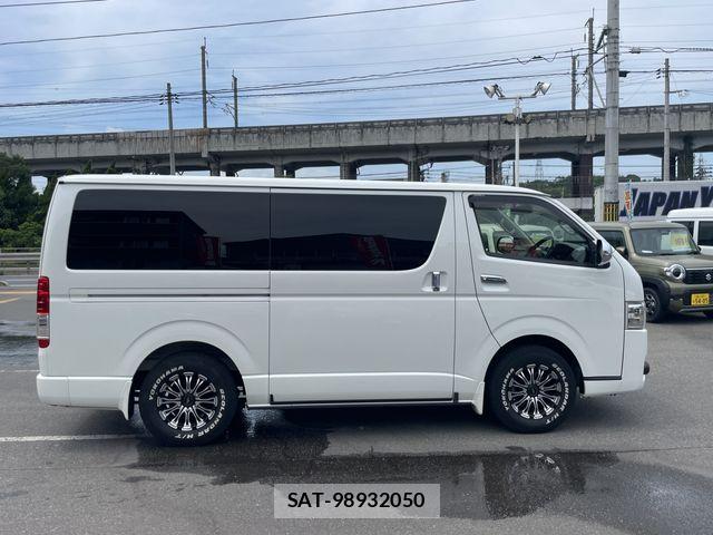 Toyota REGIUSACE VAN 2017-01 8075330-7
